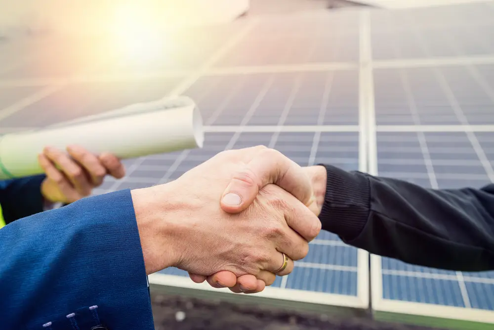 accordo PPA fotovoltaico tra azienda e fornitore energia rinnovabile